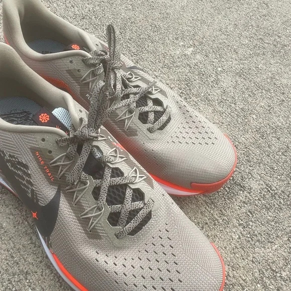 Nike Pegasus trail 5 khaki  and Orange dv3864-201 - Picture 3 of 11